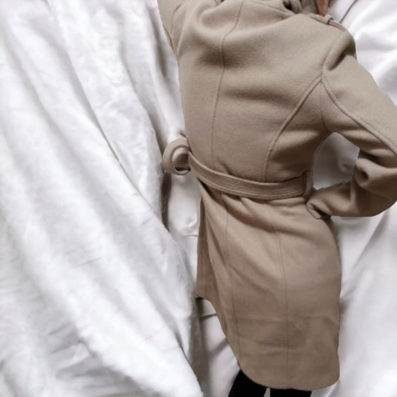 XS- Michael Kors Wool Blend Coat. Used in great condition - Picture 4 of 6